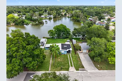 6819 Meadowlawn Drive N, Saint Petersburg, FL 33702 - Photo 2