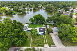6819 Meadowlawn Dr N, Saint Petersburg, FL 33702 - Photo 2