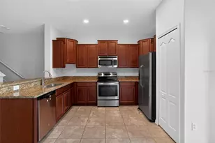 2224 Golden Falcon Dr, Ruskin, FL 33570 - Photo 10
