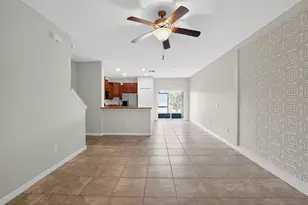 2224 Golden Falcon Dr, Ruskin, FL 33570 - Photo 4