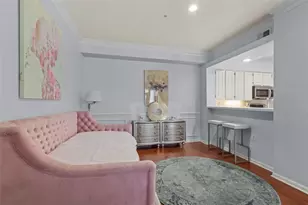 3302 Bay Club Cir, Tampa, FL 33607 - Photo 6