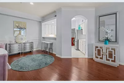 3302 Bay Club Circle #3202, Tampa, FL 33607 - Photo 2