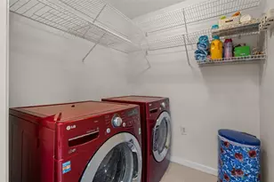3302 Bay Club Cir, Tampa, FL 33607 - Photo 14