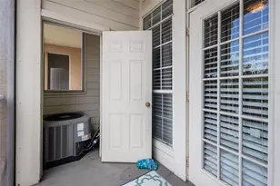 3302 Bay Club Cir, Tampa, FL 33607 - Photo 16