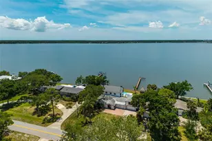 412 Shore Dr E, Oldsmar, FL 34677 - Photo 68