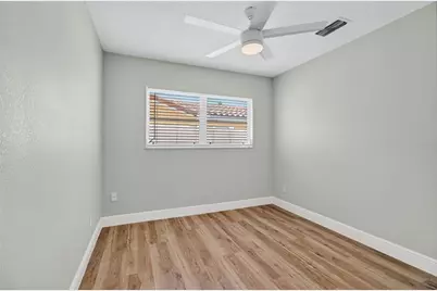 7957 10th Avenue S, Saint Petersburg, FL 33707 - Photo 22