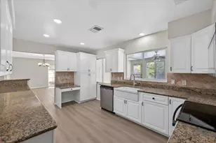 2239 Duncan Dr, Belleair Bluffs, FL 33770 - Photo 8