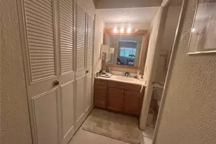 1351 Mission Cir, Clearwater, FL 33759 - Photo 10