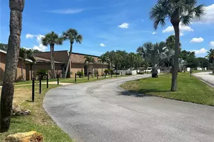 1351 Mission Cir, Clearwater, FL 33759 - Photo 24