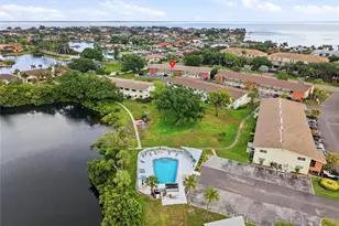 4570 Overlook Dr NE, Saint Petersburg, FL 33703 - Photo 28