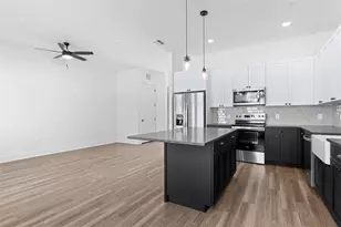3813 Banner Run Pl, Tampa, FL 33614 - Photo 4