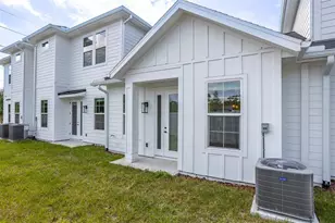 3813 Banner Run Pl, Tampa, FL 33614 - Photo 12