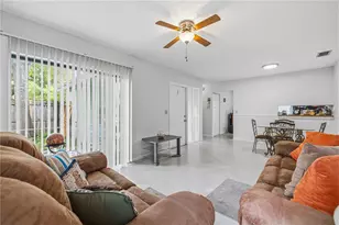 10307 Pennytree Pl, Tampa, FL 33624 - Photo 2