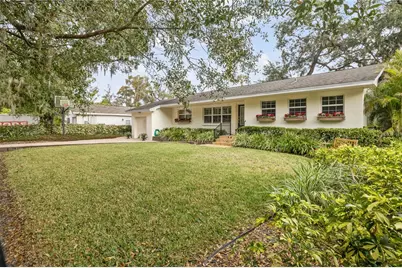 1418 E Park Circle, Tampa, FL 33604 - Photo 1