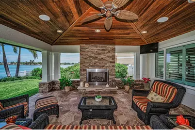 1201 81st Street S, Saint Petersburg, FL 33707 - Photo 40