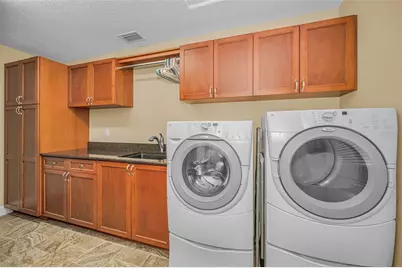 1201 81st Street S, Saint Petersburg, FL 33707 - Photo 38