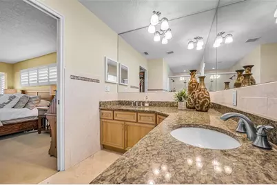 1201 81st Street S, Saint Petersburg, FL 33707 - Photo 34