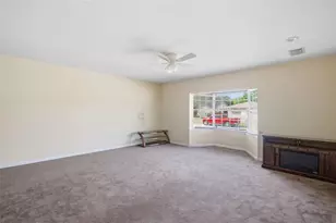 4449 Tarpon Dr, Tampa, FL 33617 - Photo 26