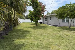 7005 Thrasher Dr, Tampa, FL 33610 - Photo 18