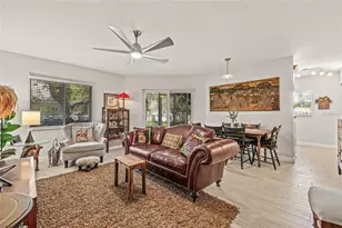 476 Santa Cruz Pl NE, Saint Petersburg, FL 33703 - Photo 14
