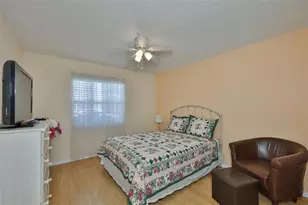 109 Glendower Cir, Sun City Center, FL 33573 - Photo 20