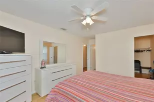 109 Glendower Cir, Sun City Center, FL 33573 - Photo 18