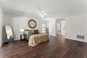 136 Sheffield Cir E, Palm Harbor, FL 34683 - Photo 24