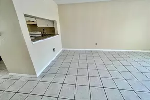 6908 Stonesthrow Cir N, Saint Petersburg, FL 33710 - Photo 6