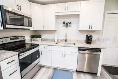 10016 N 24th Street, Tampa, FL 33612 - Photo 8