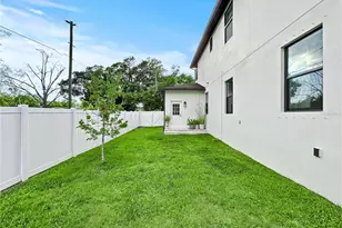 12207 Marjory Ave, Tampa, FL 33612 - Photo 64