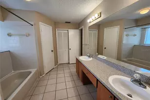 1904 Firethorn Ct, Brandon, FL 33511 - Photo 20