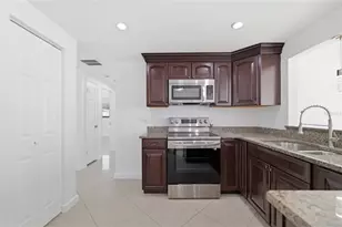 10924 Bridleton Rd, Port Richey, FL 34668 - Photo 6