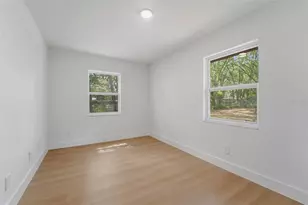 1918 Sydney Rd, Valrico, FL 33594 - Photo 16