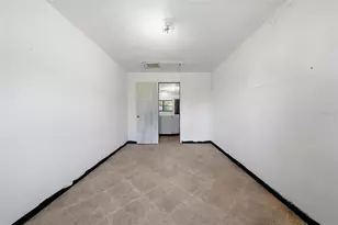 3133 Bay Ln, Clearwater, FL 33759 - Photo 32