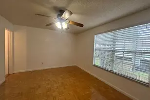 13915 Fletchers Mill Dr, Tampa, FL 33613 - Photo 32