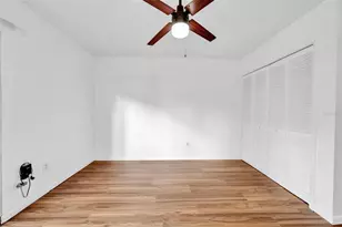 13915 Fletchers Mill Dr, Tampa, FL 33613 - Photo 14