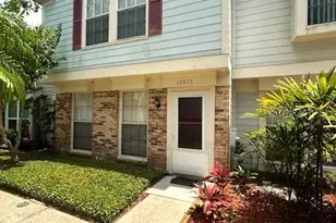 13915 Fletchers Mill Dr, Tampa, FL 33613 - Photo 2
