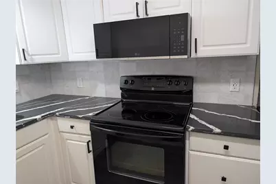 5870 38th Avenue N #40, Saint Petersburg, FL 33710 - Photo 10