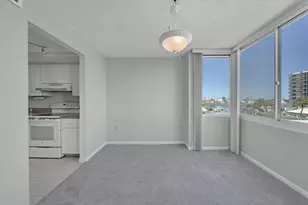 660 Island Way, Clearwater Beach, FL 33767 - Photo 10