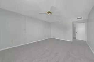 660 Island Way, Clearwater Beach, FL 33767 - Photo 16