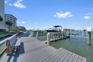 660 Island Way, Clearwater Beach, FL 33767 - Photo 40