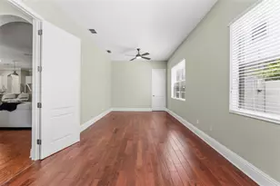 3203 Lake Green Ct, Tampa, FL 33611 - Photo 14