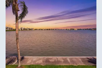 7920 Sun Island Drive S #202, South Pasadena, FL 33707 - Photo 1