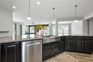 18233 Roseate Dr, Lutz, FL 33558 - Photo 12