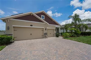 18233 Roseate Dr, Lutz, FL 33558 - Photo 2