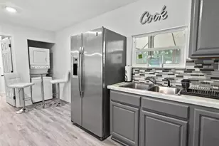 7206 Schering St, Weeki Wachee, FL 34613 - Photo 24