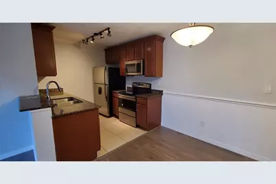 10263 Gandy Boulevard N #403, Saint Petersburg, FL 33702 - Photo 4