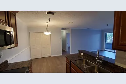 10263 Gandy Boulevard N #403, Saint Petersburg, FL 33702 - Photo 6