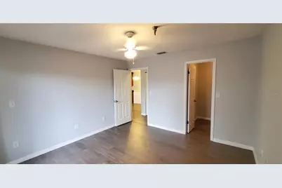 10263 Gandy Boulevard N #403, Saint Petersburg, FL 33702 - Photo 14