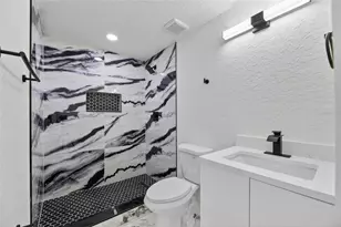 9608 N Aster Ave, Tampa, FL 33612 - Photo 44